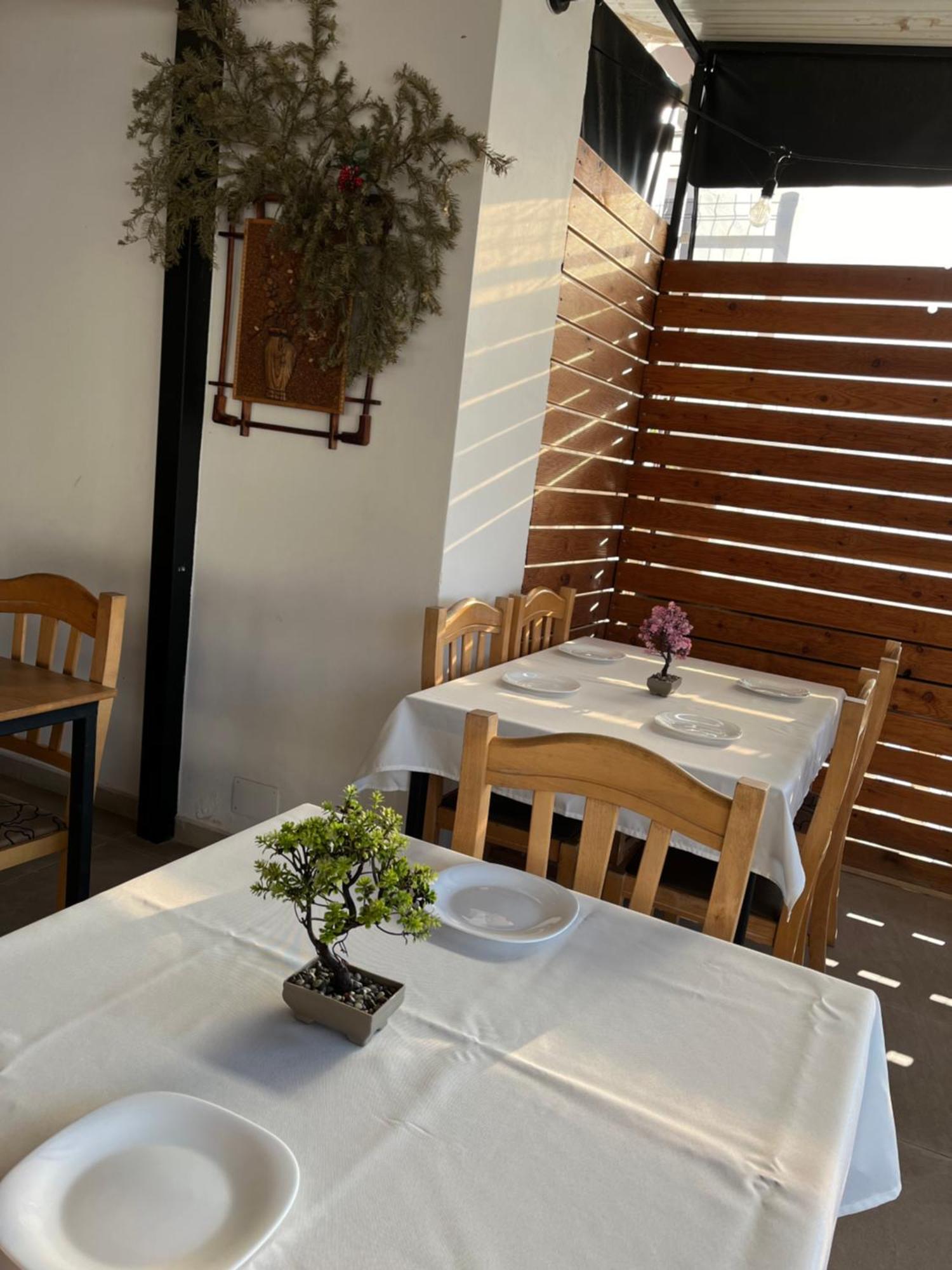 Del Mare Hotel Саранде Екстериор снимка